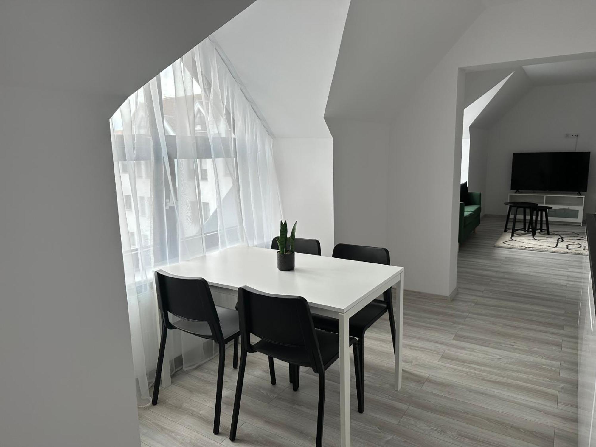 Apartamenty Przy Deptaku 斯维诺乌伊希切 外观 照片