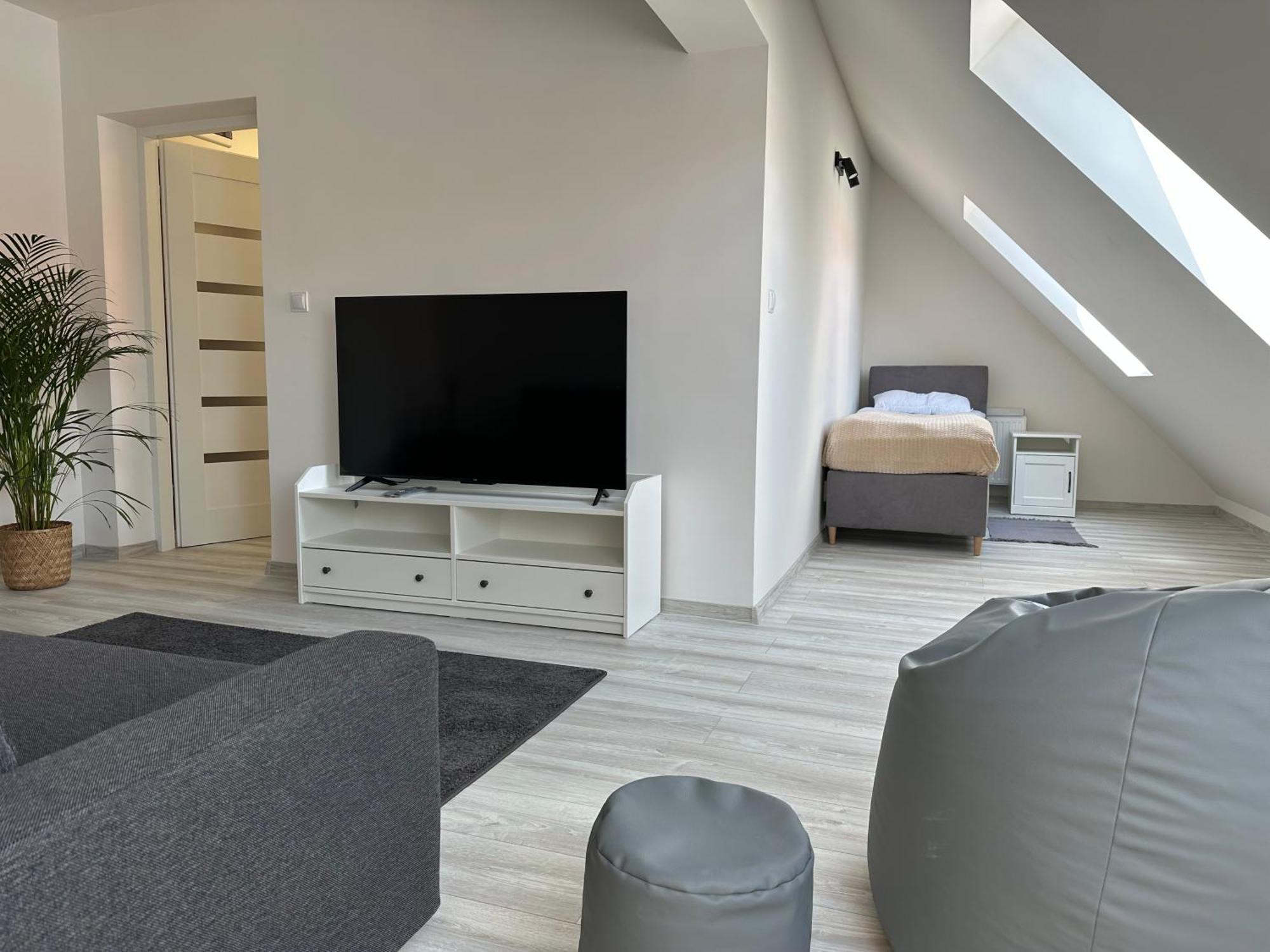 Apartamenty Przy Deptaku 斯维诺乌伊希切 外观 照片