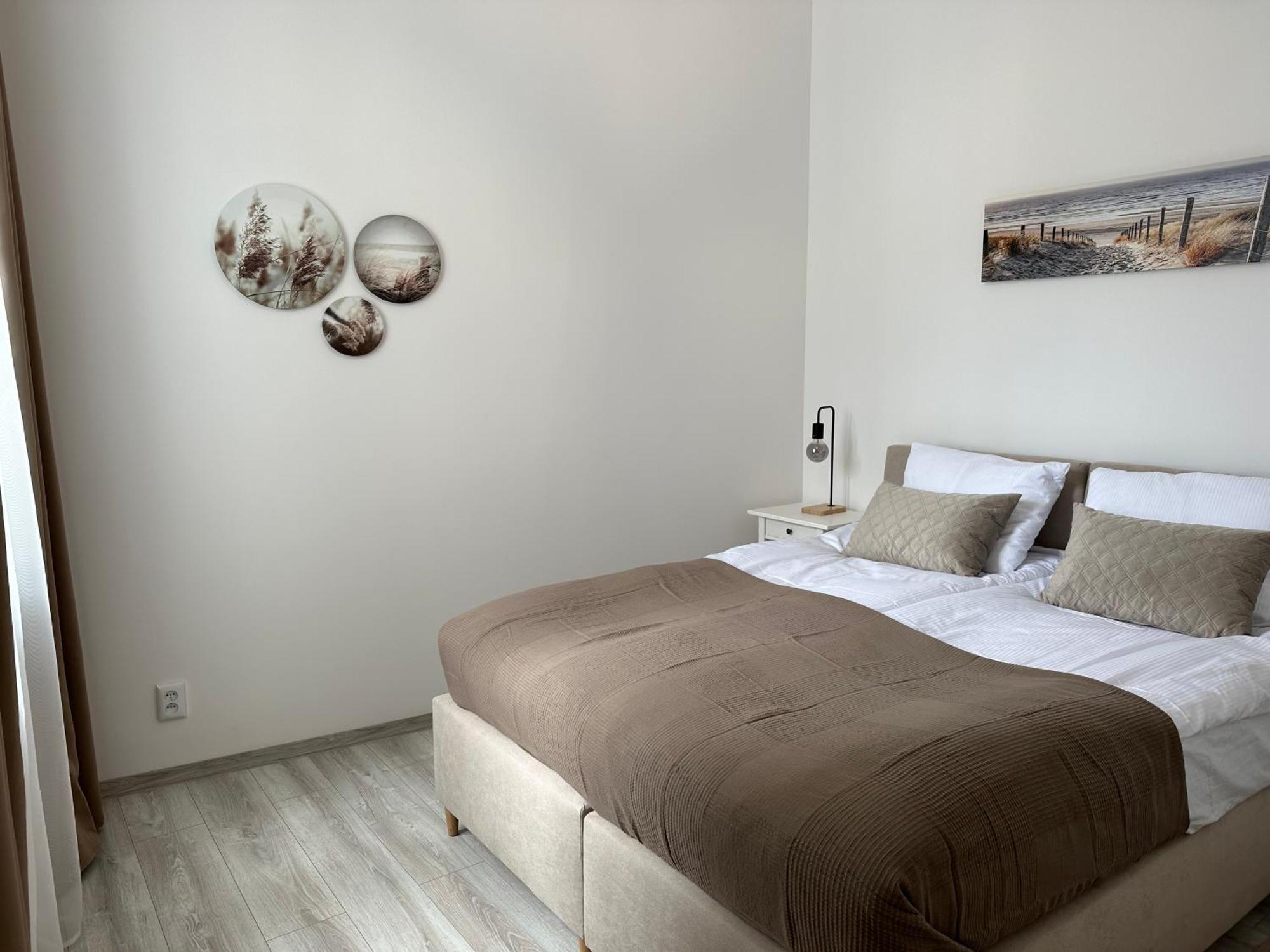 Apartamenty Przy Deptaku 斯维诺乌伊希切 外观 照片