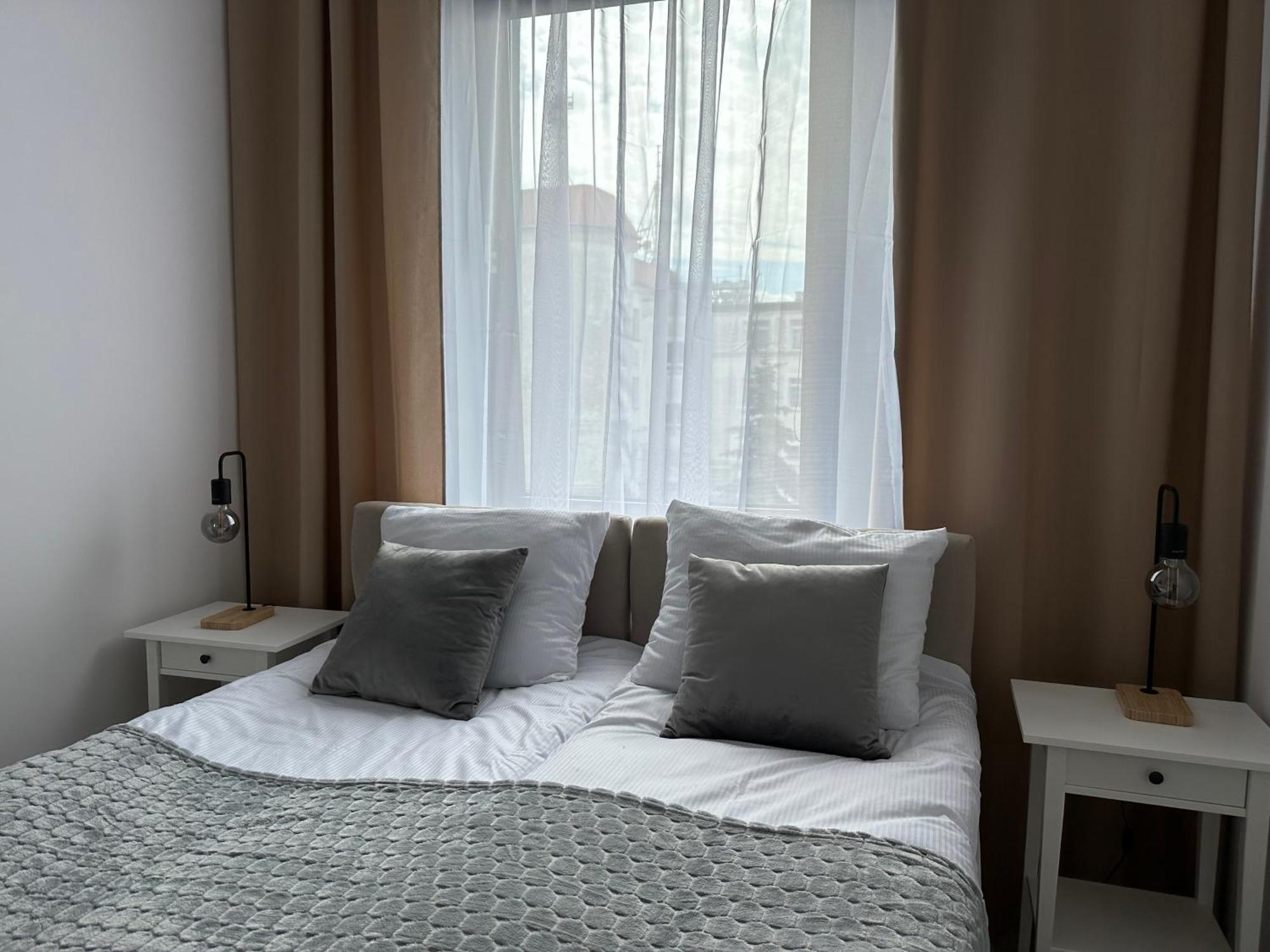 Apartamenty Przy Deptaku 斯维诺乌伊希切 外观 照片