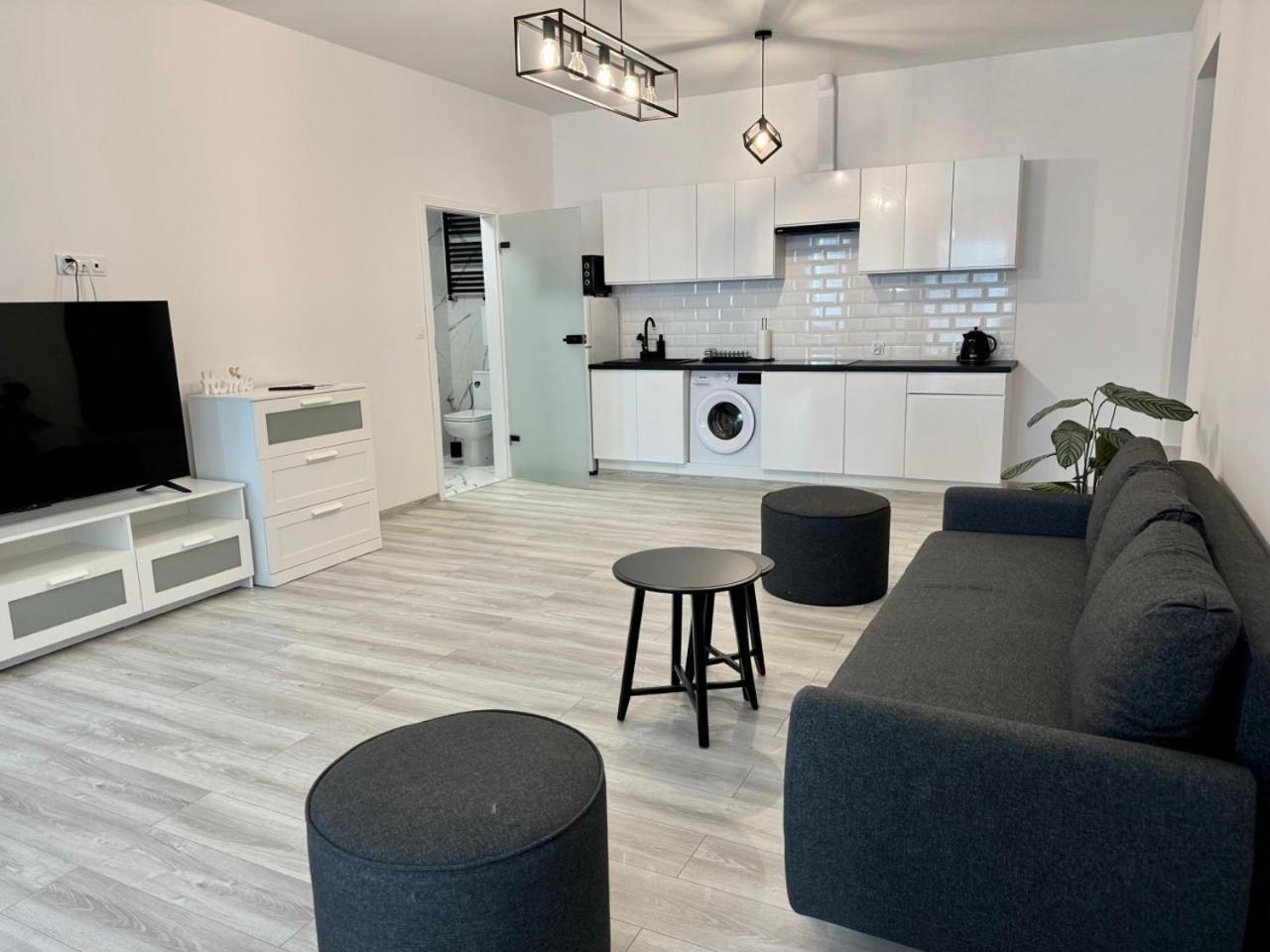 Apartamenty Przy Deptaku 斯维诺乌伊希切 外观 照片
